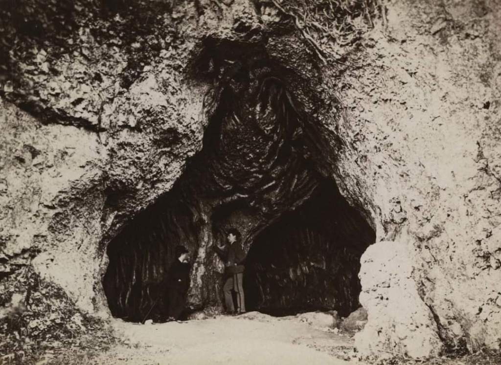 Hoyle’s Mouth Cave