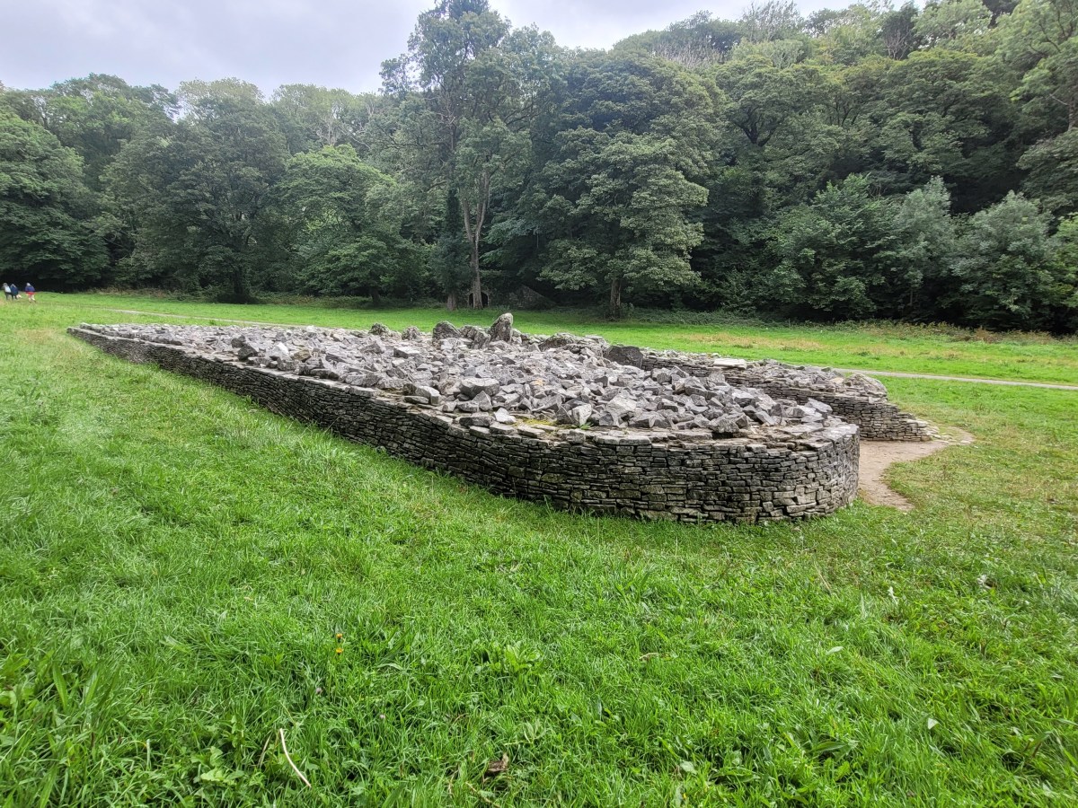Parc Cwm Long&nbsp;Cairn